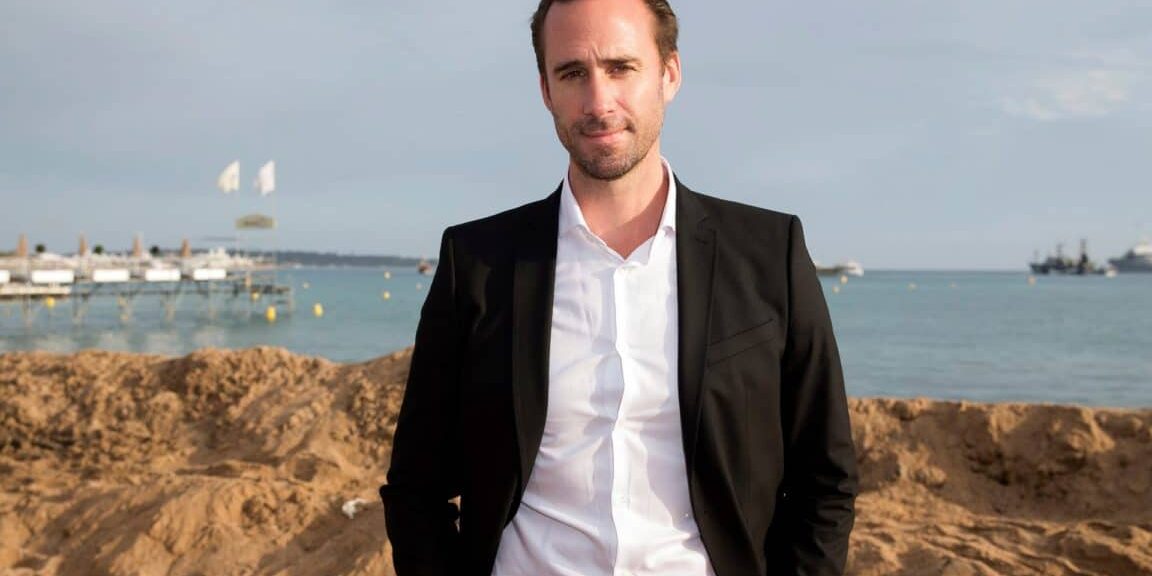 Joseph Fiennes actor on film "On Wings of Eagles"